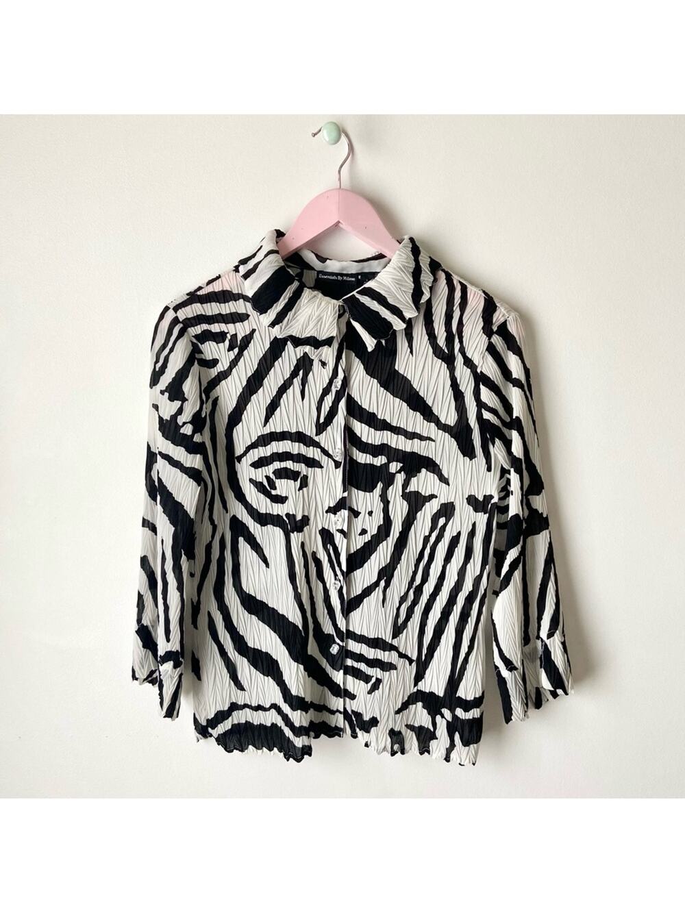 Vintage Essentials By Milano Zebra Shirt